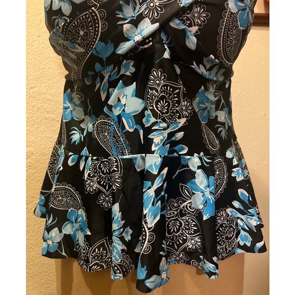 Daci Plus Front Twist Peplum Hem Tankini Swimsuit Top NWT Size 16W - Picture 9 of 10